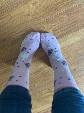 Women’s Pink Bridal Pattern Crew Socks Used Well Worn